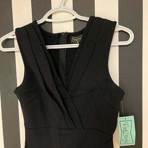 RockSteady Black Sheath Dress Knee-Length Sleeveless Plunge Cocktail